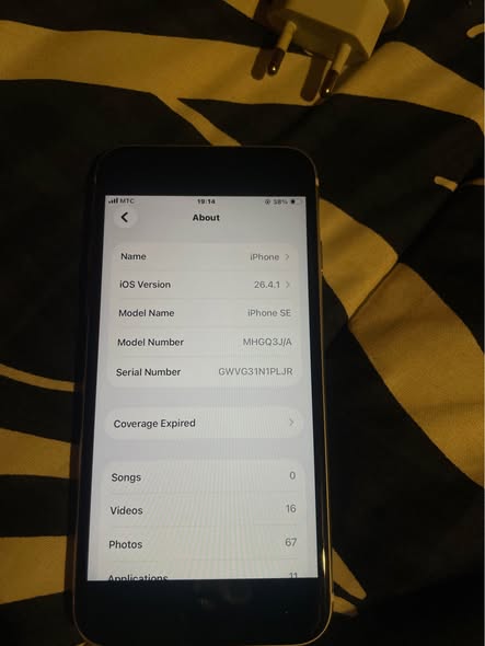 iPhone SE 2020 64 GB photo 3