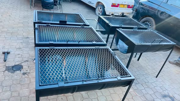 Braai stands photo 2