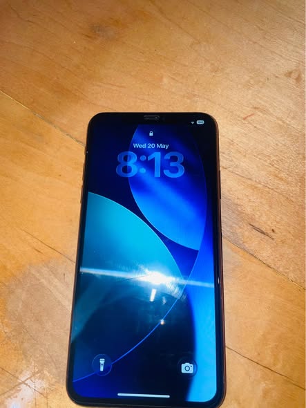 iPhone 11 Pro Max photo 2