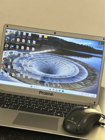 Laptop Proline photo 2