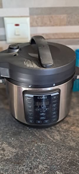 Selling Pressure cooker photo 3