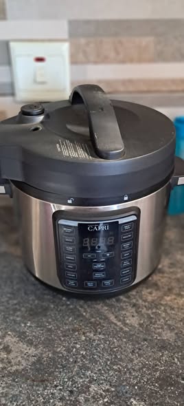 Selling Pressure cooker photo 2