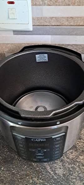 Selling Pressure cooker photo 4