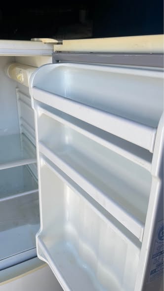 Defy fridge photo 2