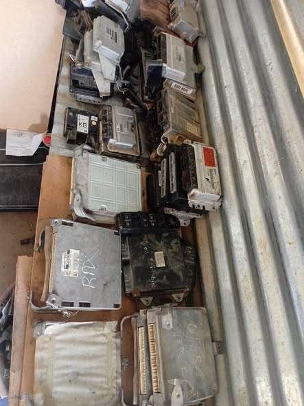 Car parts photo 3