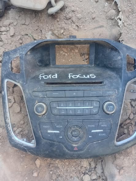 Car parts photo 2
