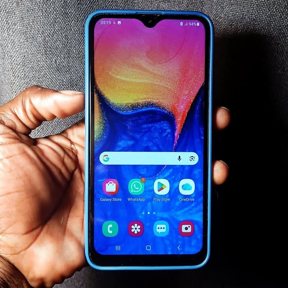 Samsung A10 photo 4