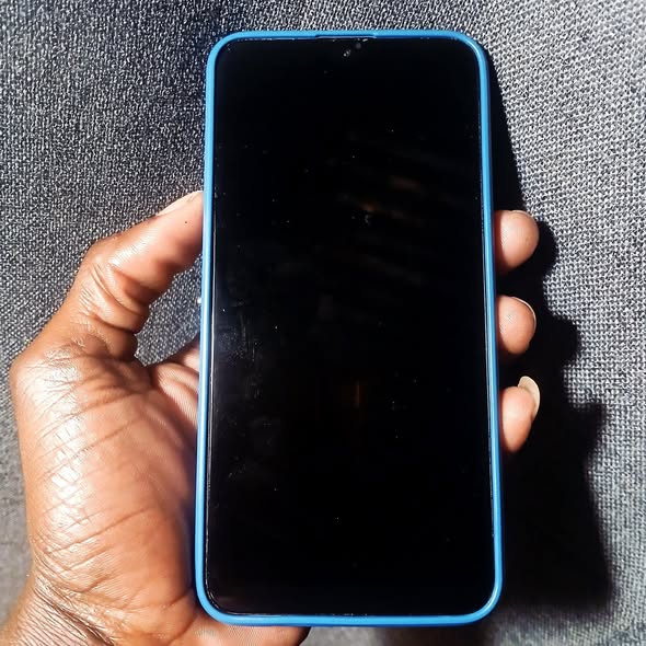 Samsung A10 photo 3