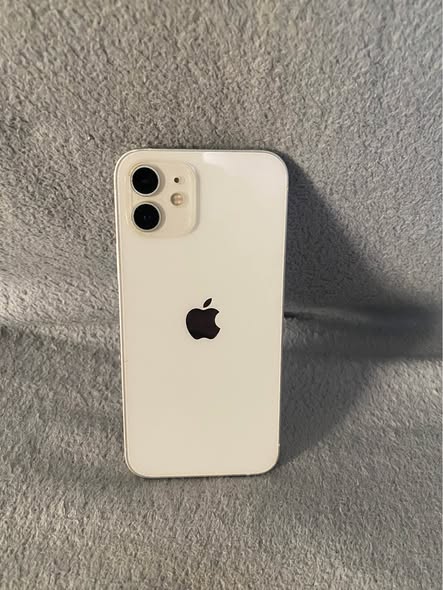 iPhone 12 photo 1
