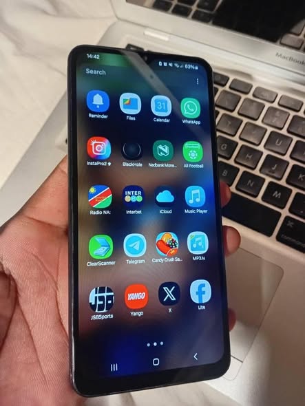 Samsung A04s photo 4