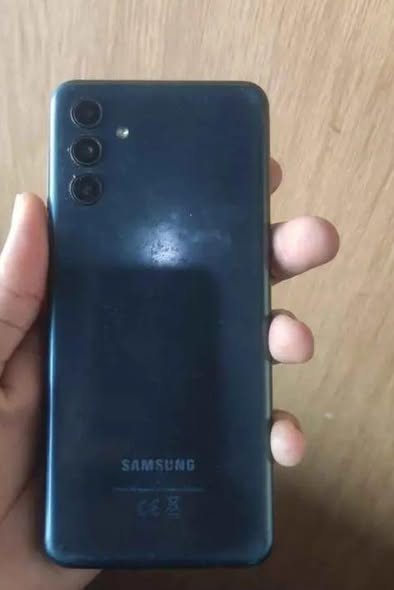 Samsung A04s photo 2