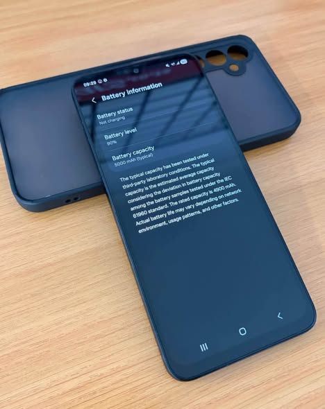 Samsung A05s photo 2