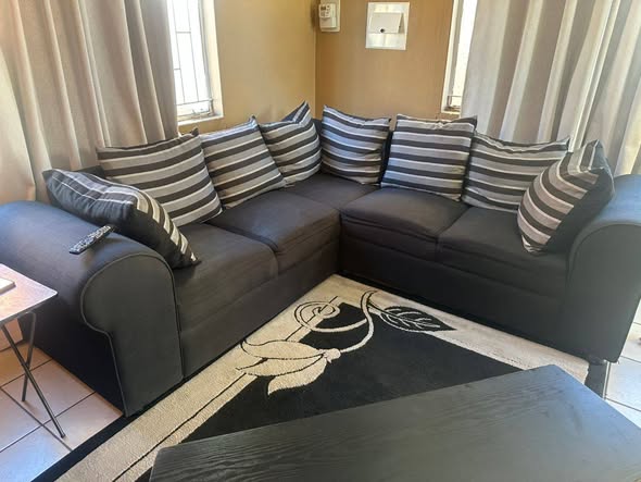 L shape couch photo 1