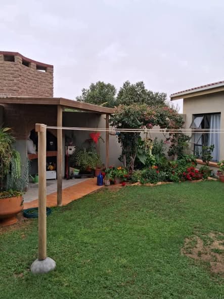 HOUSE FOR SALE IN HENTIES BAY photo 3