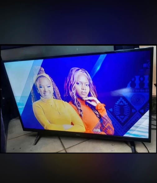 Hisense 32 inch tv photo 2