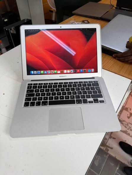 MacBook Air photo 3