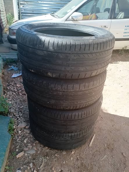 Four continental tires 225/50 R17 photo 2