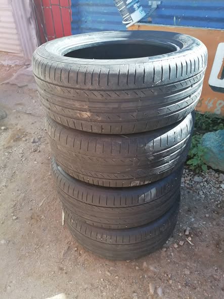 Four continental tires 225/50 R17 photo 1