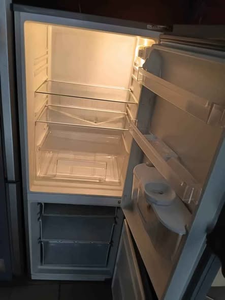 Fridge photo 3