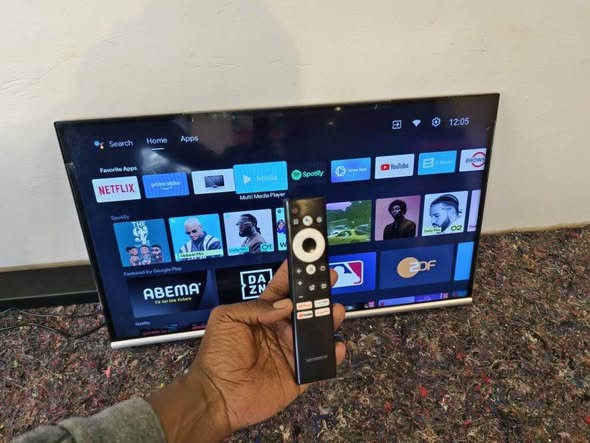 Skyworth 32 inch Smart photo 1