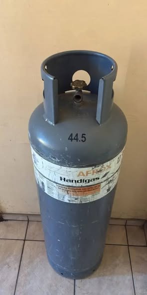 48kg Empty Gas Cylinder photo 5