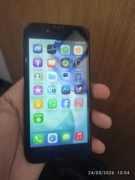 iPhone SE photo 5