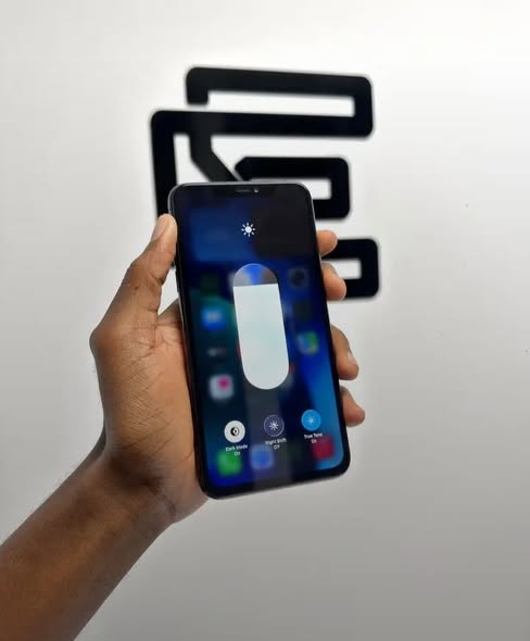 iPhone 11 Pro Max photo 3