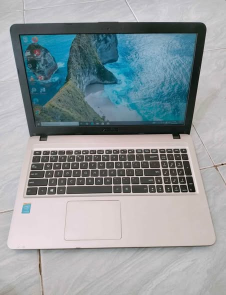 ASUs core i3 photo 1