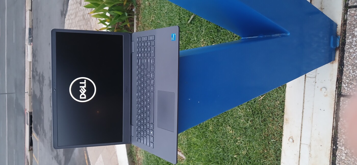 Dell Vostro 3500 photo 2