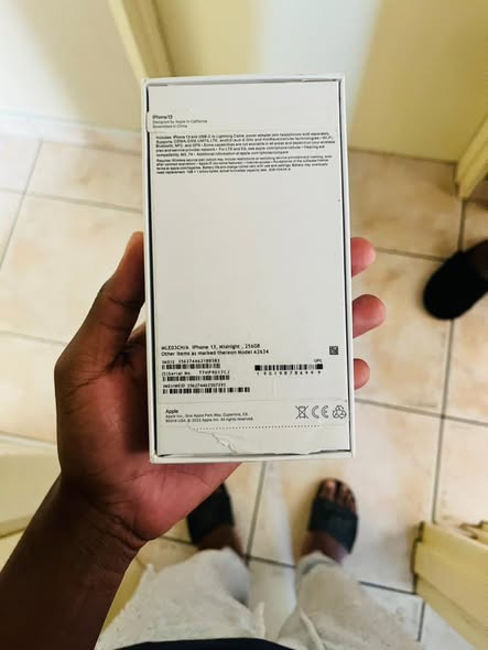 iPhone 13 photo 3