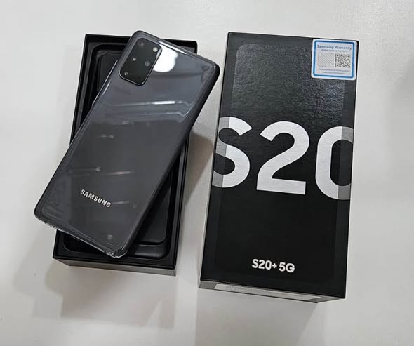 SAMSUNG S20 PLUS photo 1