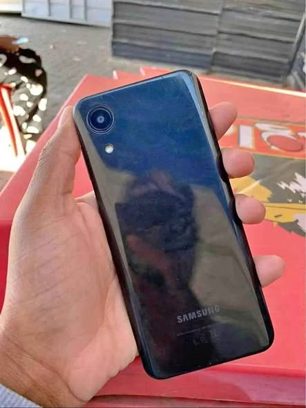 Samsung A03 photo 2