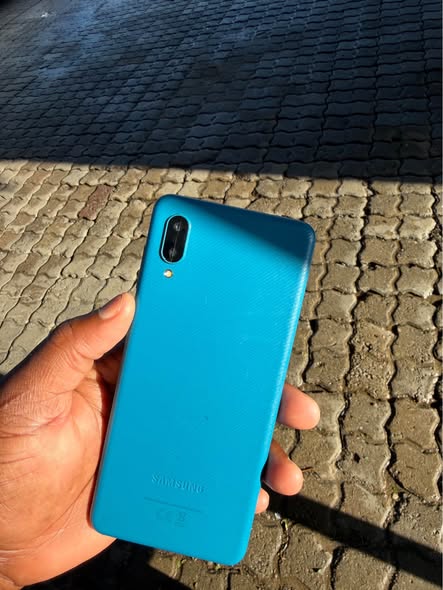 Samsung A02 photo 2