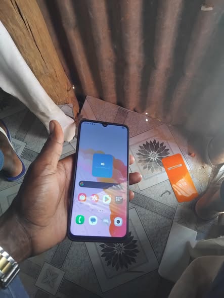 Samsung A05S photo 2
