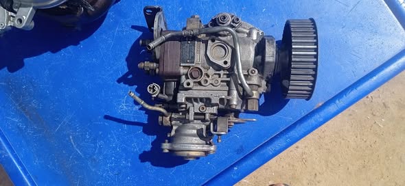 Toyota 2L diesel pump photo 2