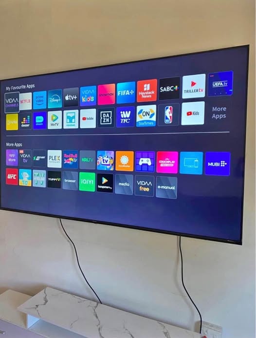65”inch smart tv photo 1