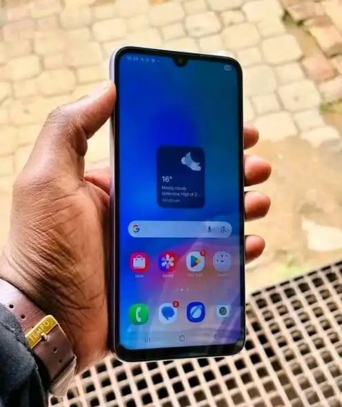 Samsung A05s photo 2