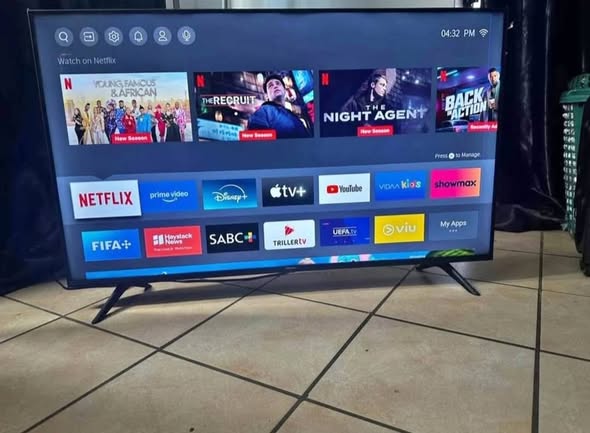 Skyworth 40" smart tv photo 3