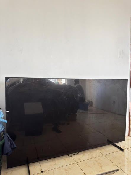 Samsung Smart TV 75 inch photo 1