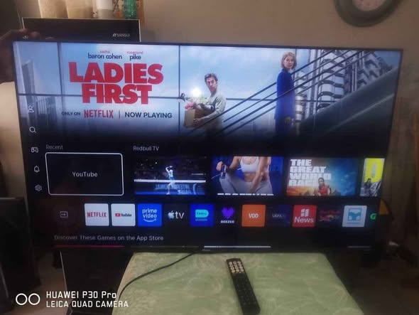 50 inch Hisense smart tv photo 1