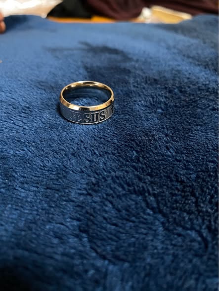 Gold and silver rings photo 3
