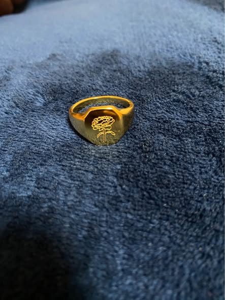Gold and silver rings photo 1