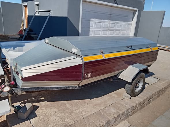 Venter box body trailer photo 1