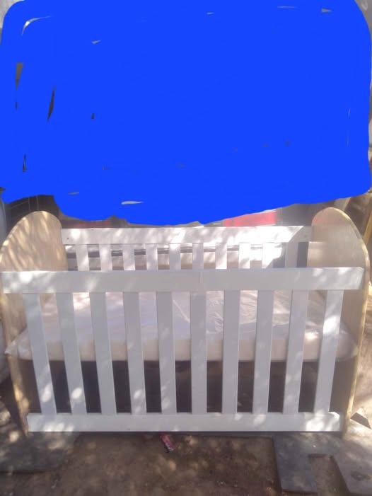 Baby cot bed photo 1