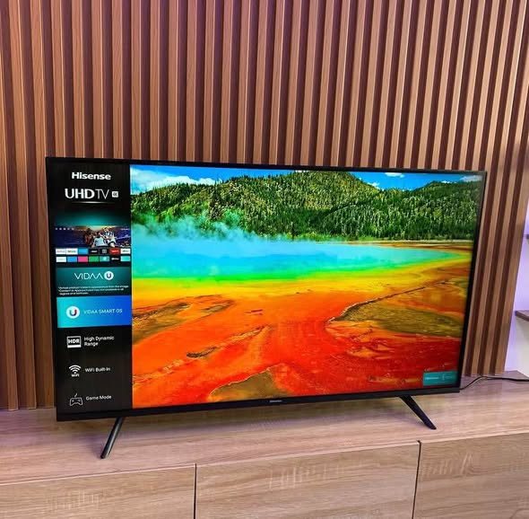 Hisense 43inch Smart TV photo 2