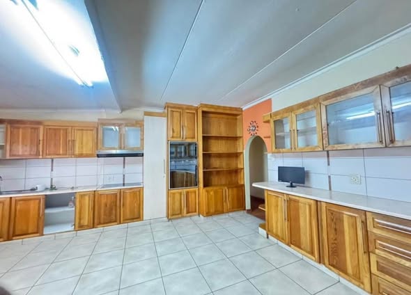 Eros freestanding house for rent photo 4