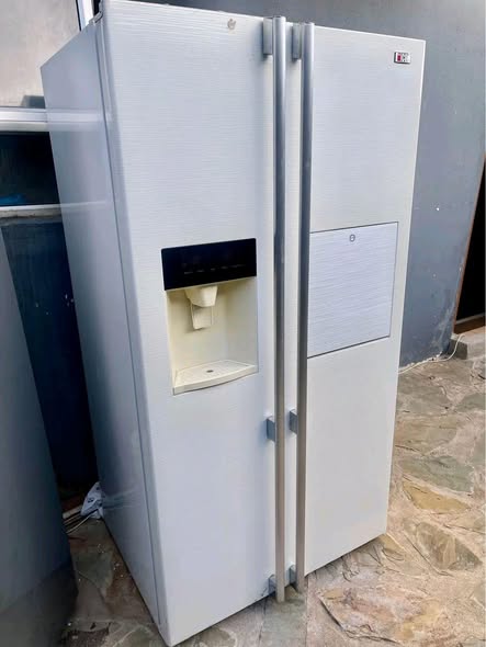 Fridge photo 1