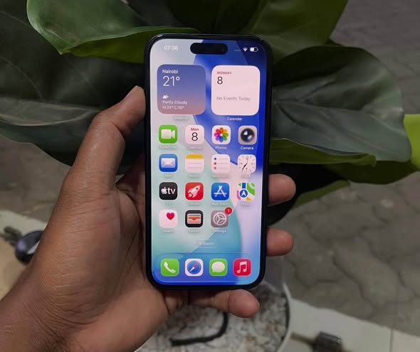iPhone 15 photo 2