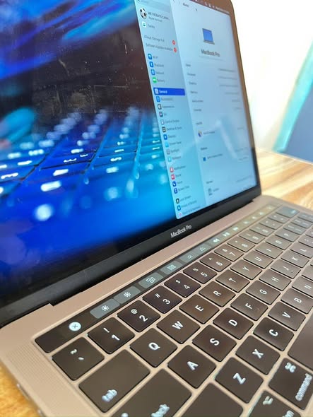 MACBOOK PRO RETINA photo 5