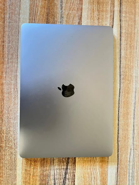MACBOOK PRO RETINA photo 2